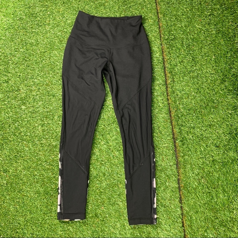 Zella Black Cropped Capri Sheer Leggings